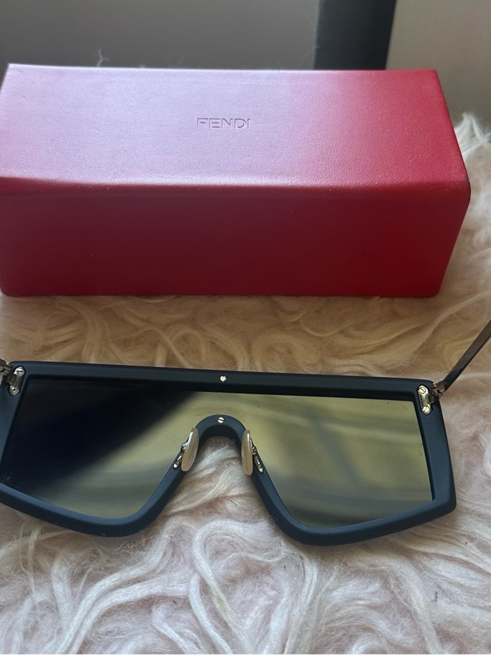 Fendi Shield Sunglasses in Navy with Mirrored FF Pattern - Picture 4 of 6